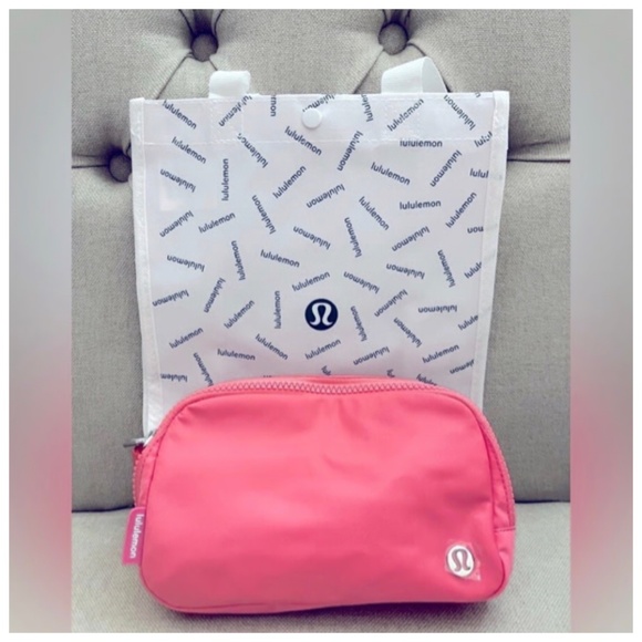 Lululemon Everywhere Belt Bag 1L Sakura Pink - Picture 7 of 7